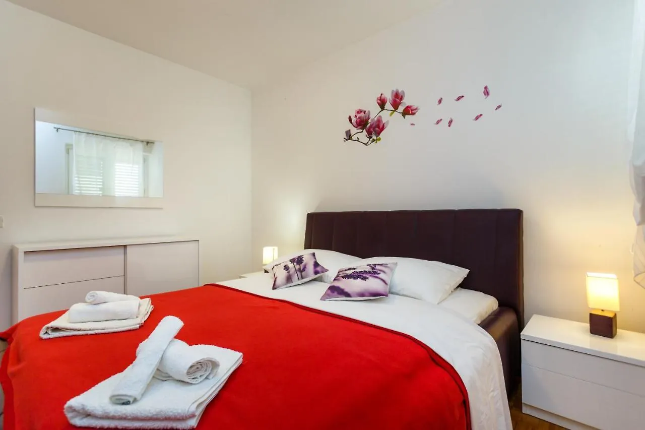 Apartment Dragica Krk Town 0*,  Croatia