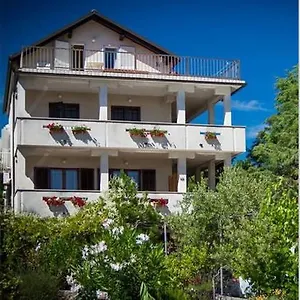 Loncar Krk Town